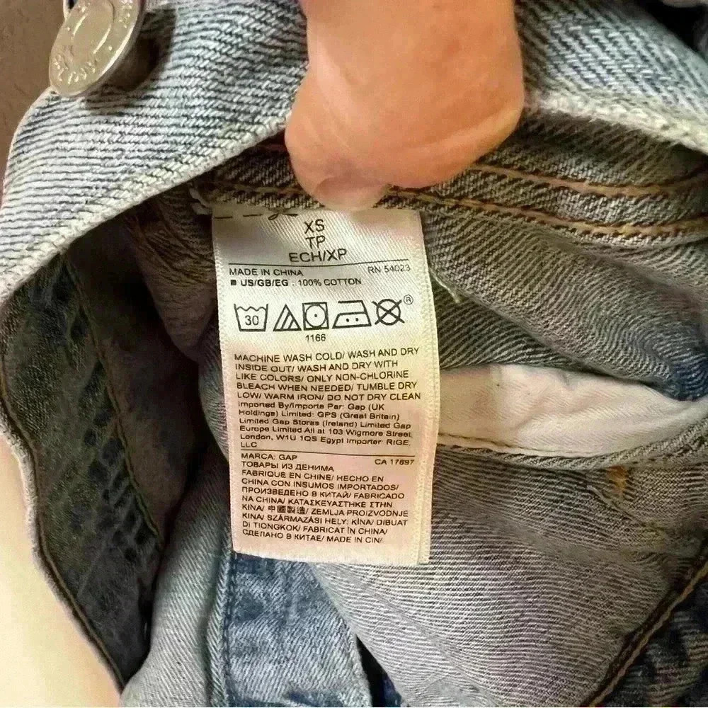 GAP Denim Jacket GAP Jean Jacket XS - Picture 7 of 7